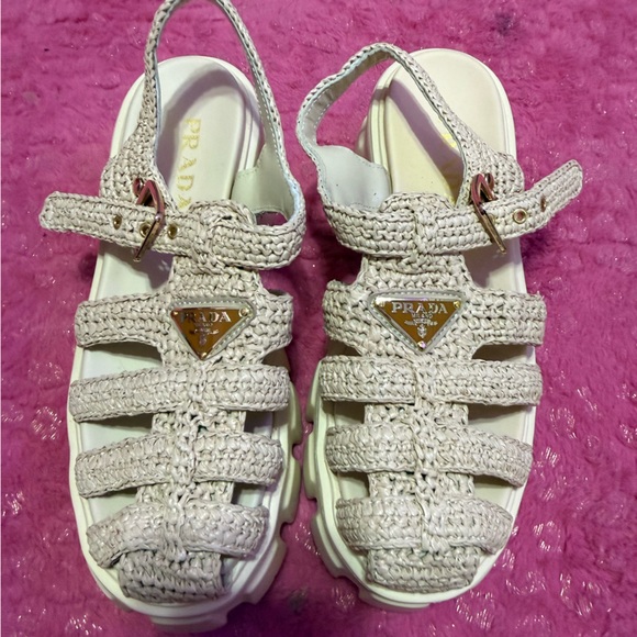 Platform sandals - Picture 1 of 6